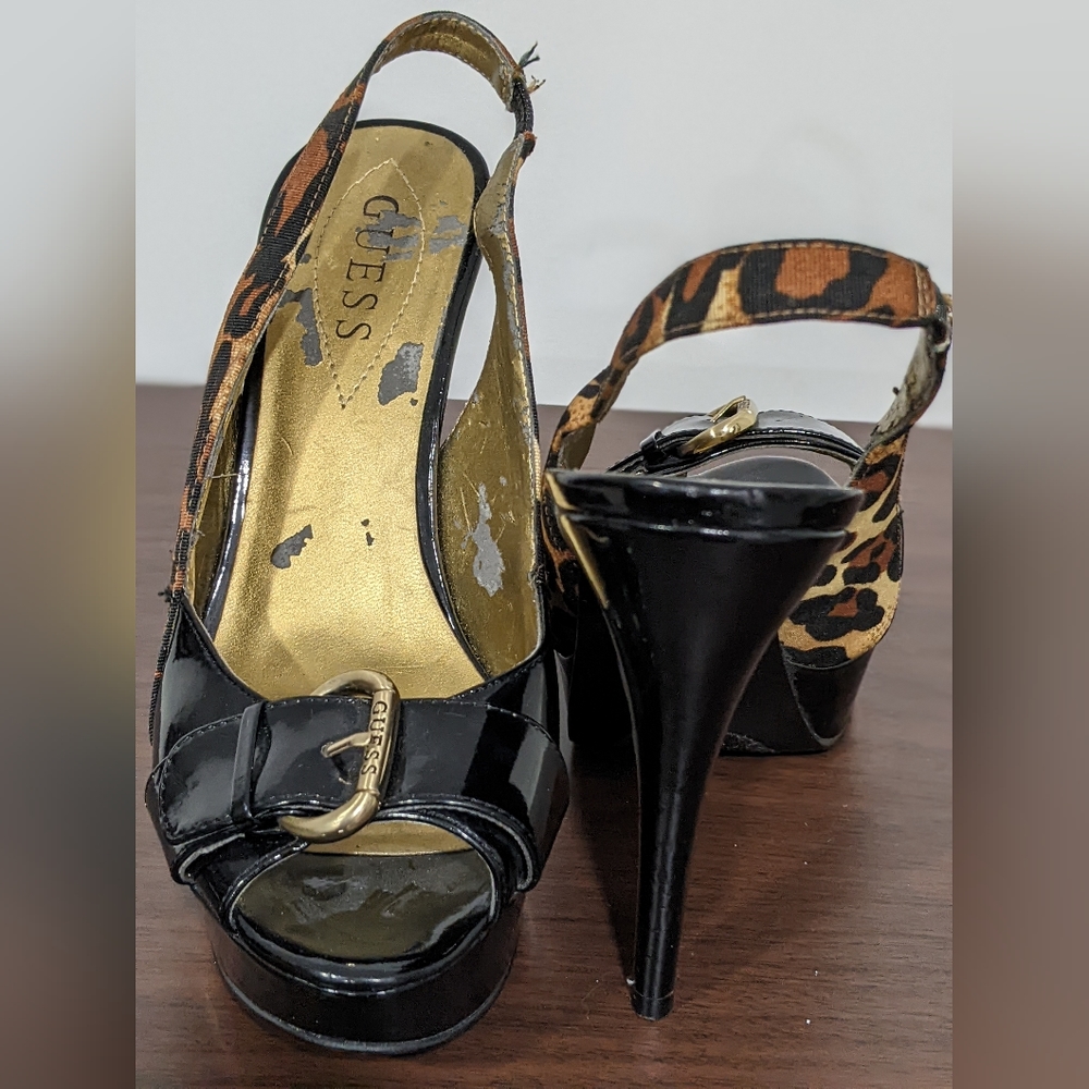Guess ankle strap open toes samdals